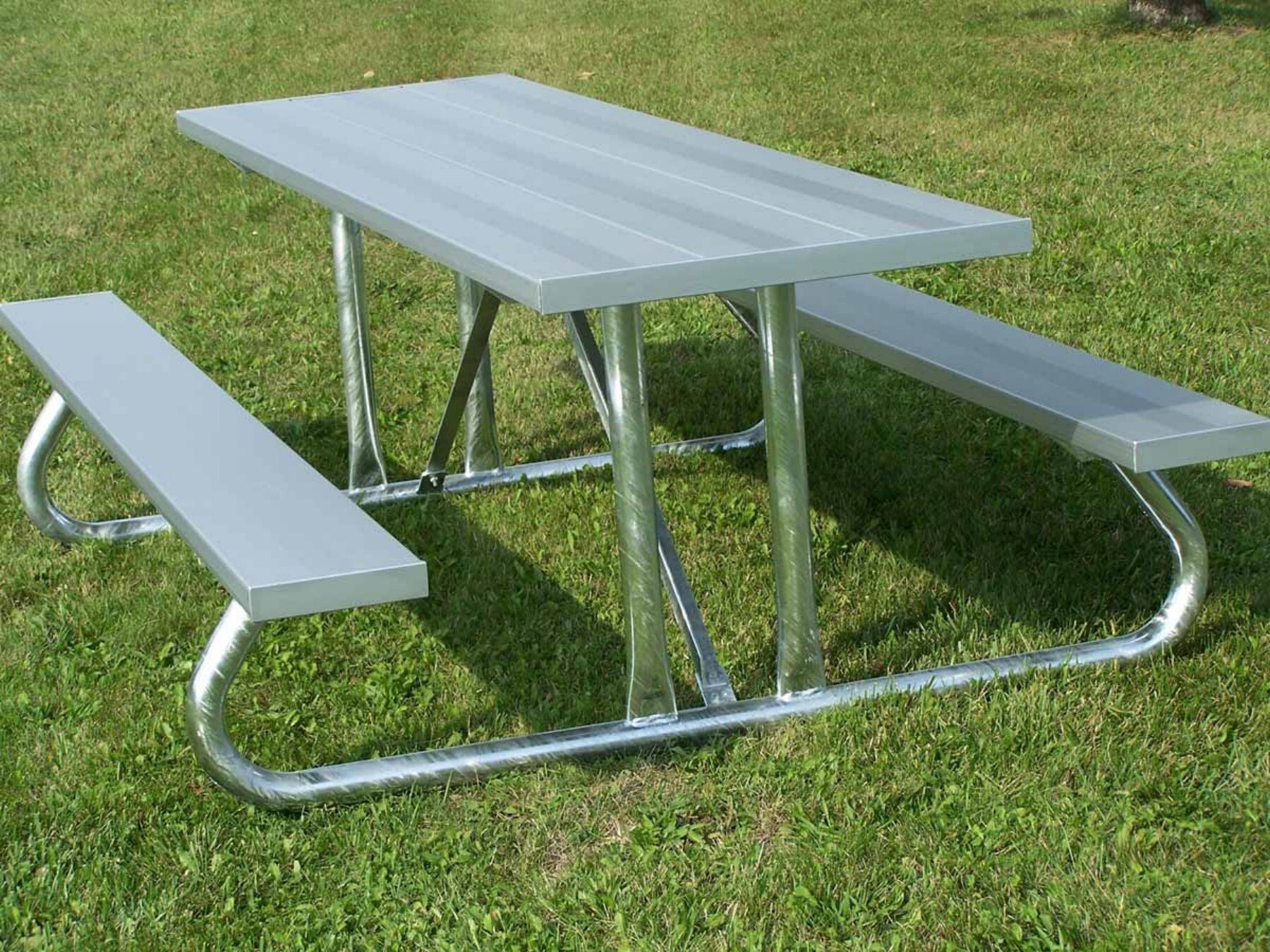 Aluminum Picnic Tables (Heavy Gauge) 2-3/8" Galvanized Steel Under-Structure Image